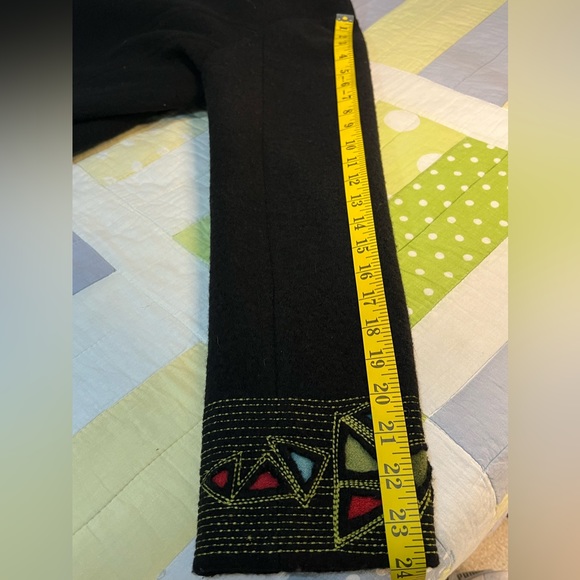 Icelandic Jacket with Embroidery Details - SIZE LARGE - Picture 15 of 15